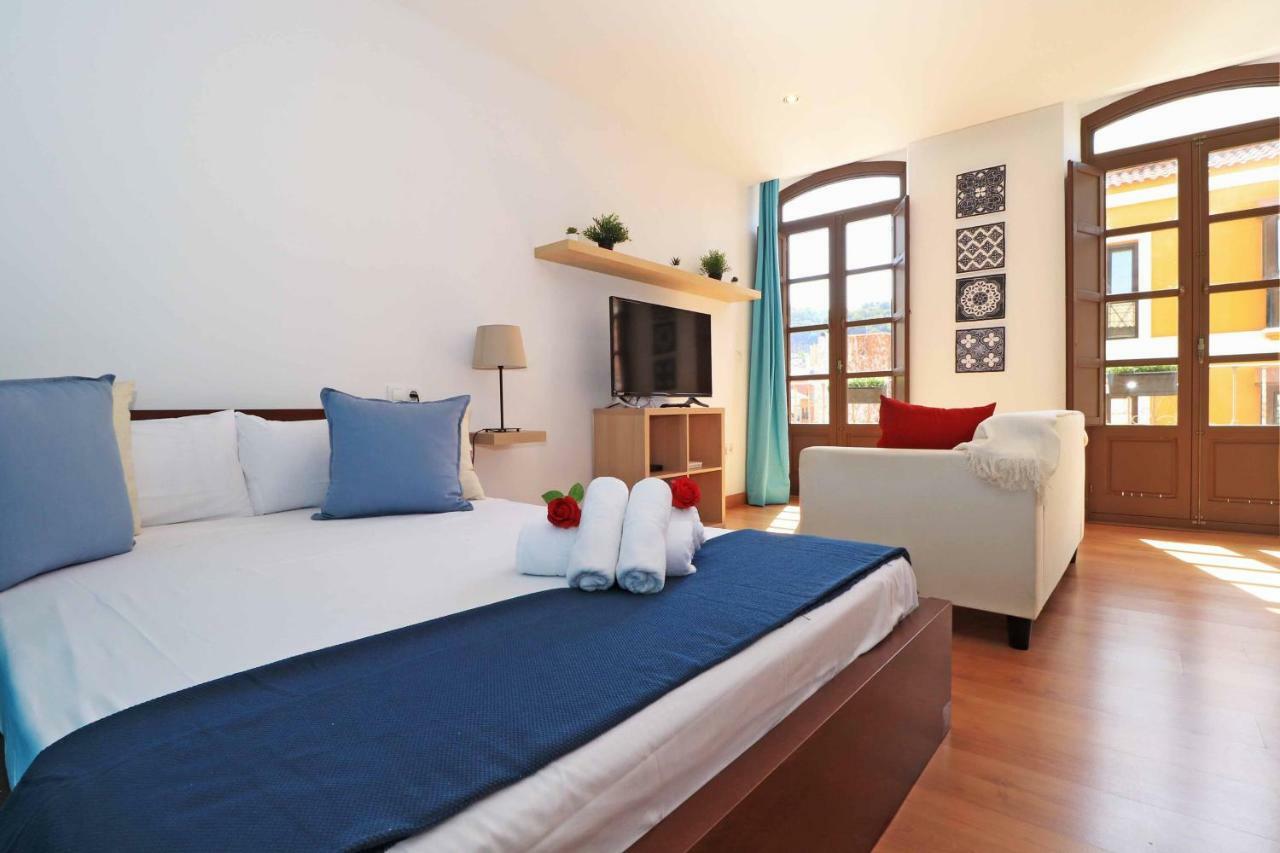 Del Parque Flats Estudio Lagunillas Málaga Eksteriør bilde